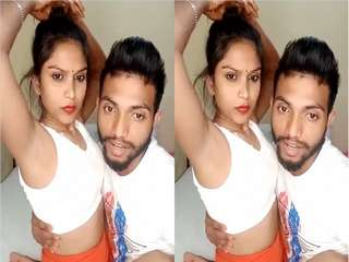 Today Exclusive-  Sexy Desi Bhabhi Blowjob