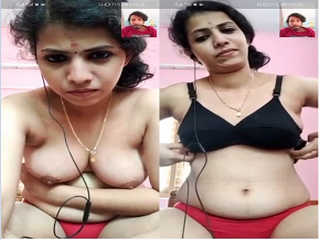 Today Exclusive – Sexy Mallu Bhabhi Shows Her Boobs Part 1