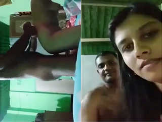 Today Exclusive – Desi Bhabhi blowjob and Fucked In Doggy Style