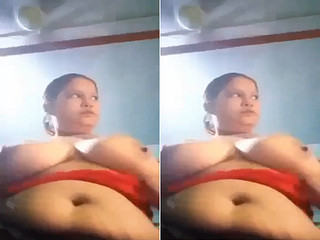 Today Exclusive -Desi BBW Bhabhi Showing Her Boobs