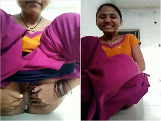 Today Exclusive -Desi Bhabhi Showing her Pussy