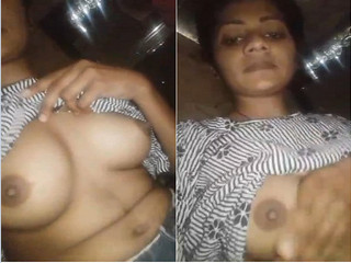 Today Exclusive -Desi Village Girl Shows her Boobs