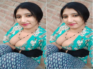 Today Exclusive -Sexy Paki Girl Shows her Boobs and Fucked part 2