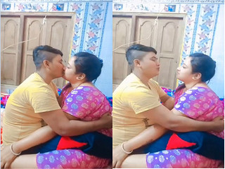 Today Exclusive -Desi Dewar Bhabhi kissing