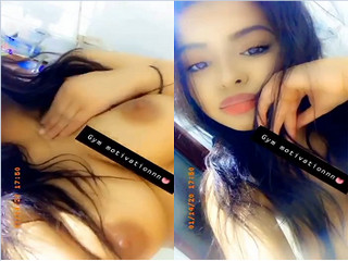 Today Exclusive-Paki Girl Shows Her Boobs