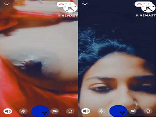Today Exclusive- Horny Desi Bhabhi Shows Her Boobs on VC Part 3