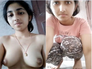 Today Exclusive- Desi Village Girl Shows Her boobs and Pussy