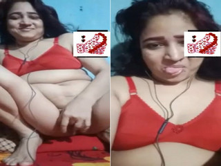 Today Exclusive- Horny Desi girl Masturbating