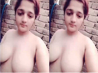 Today Exclusive- Paki Girl Shows Her Nude Body