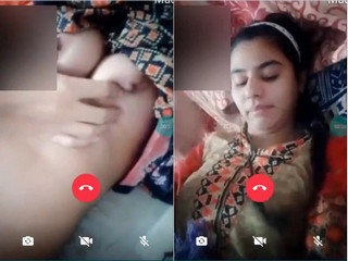 Today Exclusive-Paki Girl Play With her Boobs