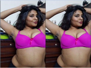 Today Exclusive- Sexy Desi Girl Shows Her Boobs and Pussy Part 1