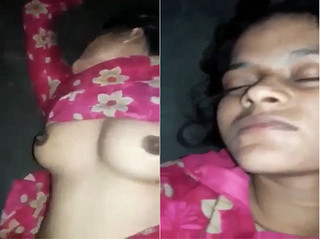 Today Exclusive- Sexy Desi girl Shows Her Boobs and pussy