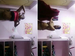 Today Exclusive-Tamil Wife Changing Cloths and Blowjob Part 2