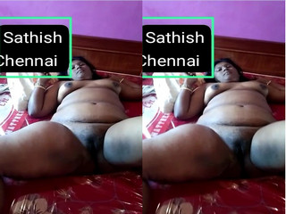 Today Exclusive-Desi Mallu Girl Shows her Nude Body