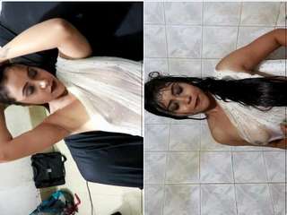 Exclusive- Sexy Desi Model Moushmi MahuaDatta Hot Bathing Video
