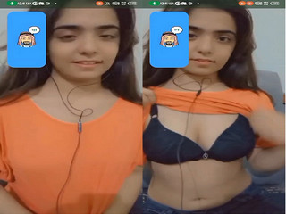 Paki Girl Shows Her Boobs and pussy On VC part 1