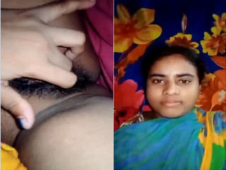 Desi Girl Shows Boobs and Fingering