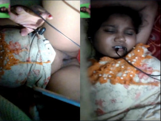 Desi Girl Shows her Boobs and Pussy part 4