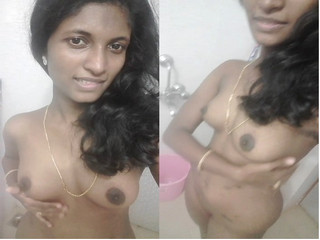 Sexy Tamil Girl Showing Her Boobs And pussy