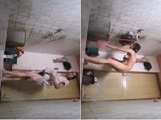 Today Exclusive- Famous PriyaRAni Bhabhi Record Her Bathing Clip for Fanss