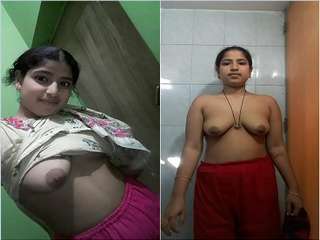 Exclusive-Desi GIrl Showing Her Boobs and Pussy On video Call Part 1