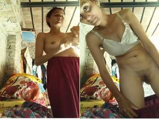 Today Exclusive- Cute look Desi Girl Record her Nude Selfie For Lover