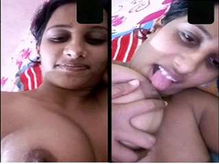 Today Exclusive-  Priya Singh Showing Her Tits On Video Call