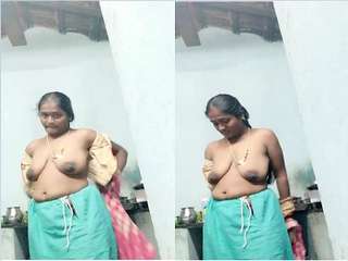 Exclusive- Sexy Mallu Bhabhi Changing Cloths