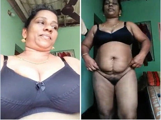 Horny Indian Milf Showing Her Pussy